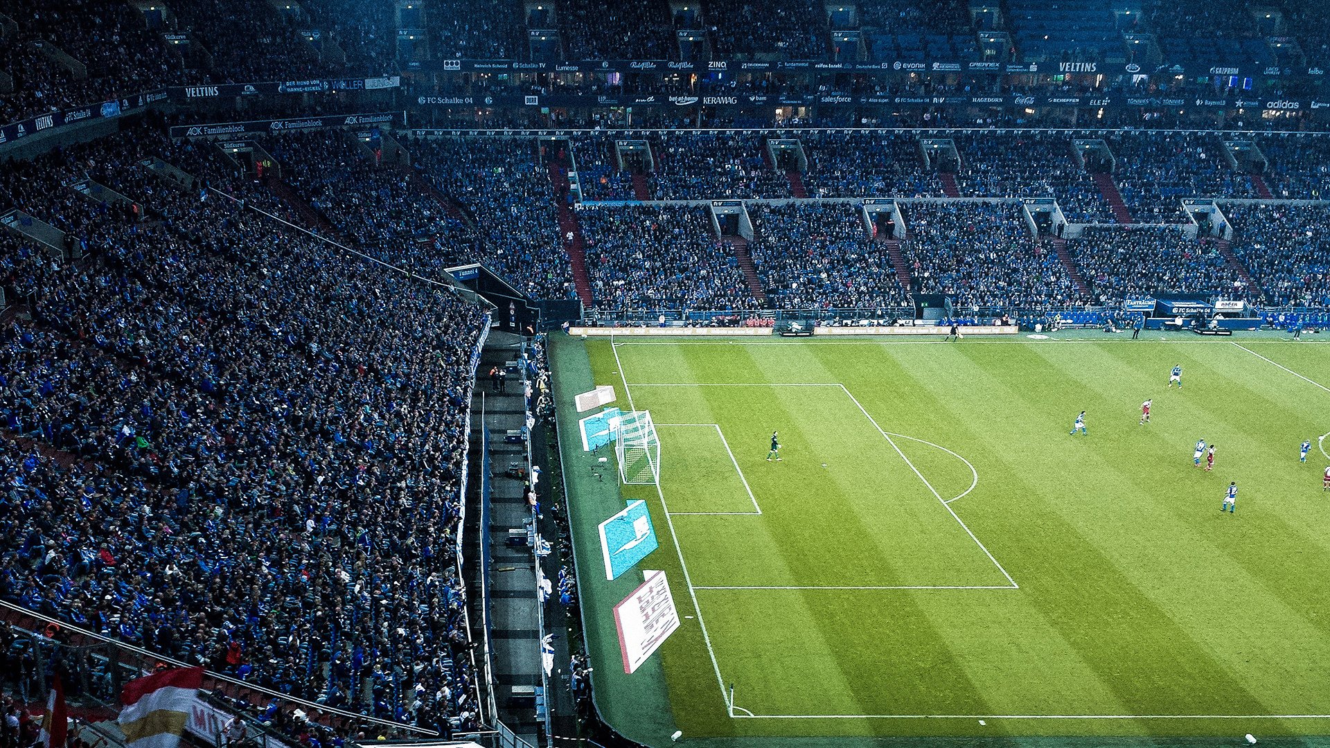 九游app电脑版官方下载-足球运动与人工智能结合，助力场上战术部署，人工智能足球机器人